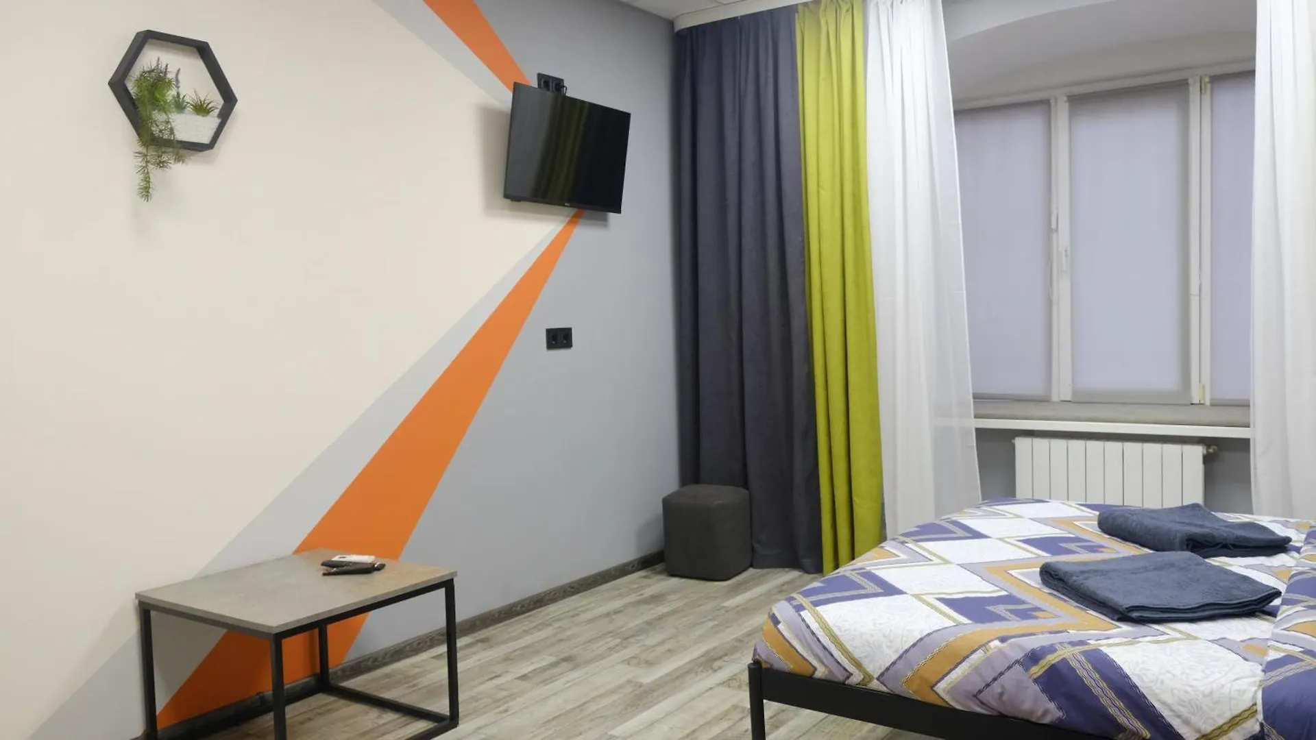 Uneed Rooms M1 Kyiv 0*,  Ukraine