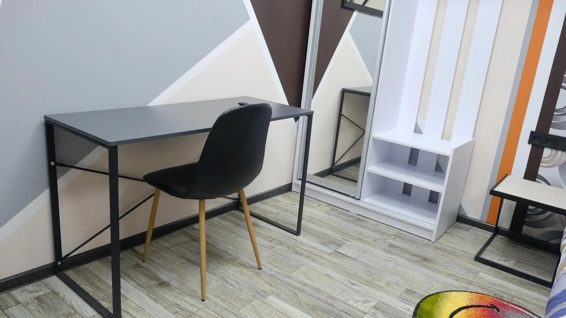 Uneed Rooms M1 Kyiv 0*,  Ukraine
