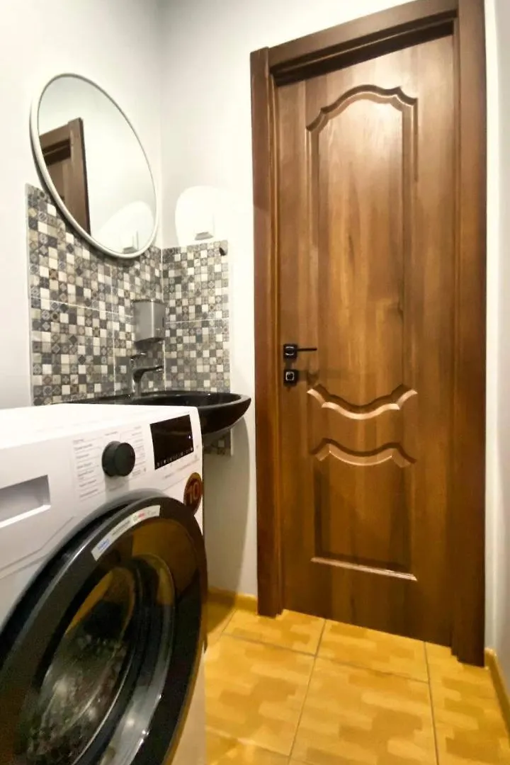 Hostel Uneed Rooms M1 Kyiv