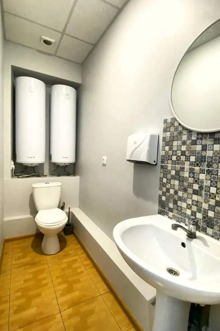 Uneed Rooms M1 Kyiv 0*,